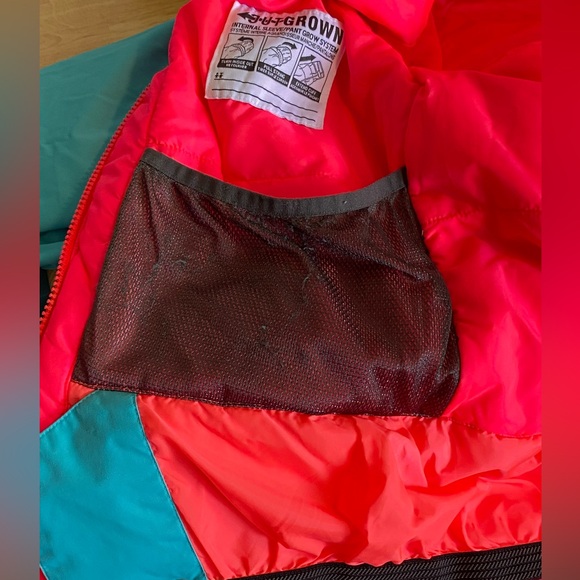 Columbia Outgrown Omni-Tech Waterproof Nylon Girls Coat Size L - Picture 11 of 12